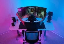 Corsair | OLED pieghevole CORSAIR XENEON FLEX da 45 pollici è ora disponibile