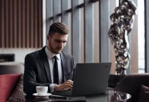 Acer lancia la nuova linea di laptop TravelMate Business AI